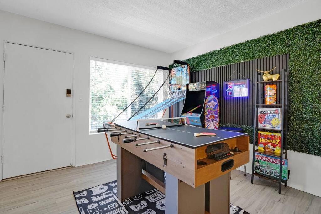 6Th Haven, Arcade, King Bed, Games, 1 Mile To Beaches Long Beach Eksteriør billede